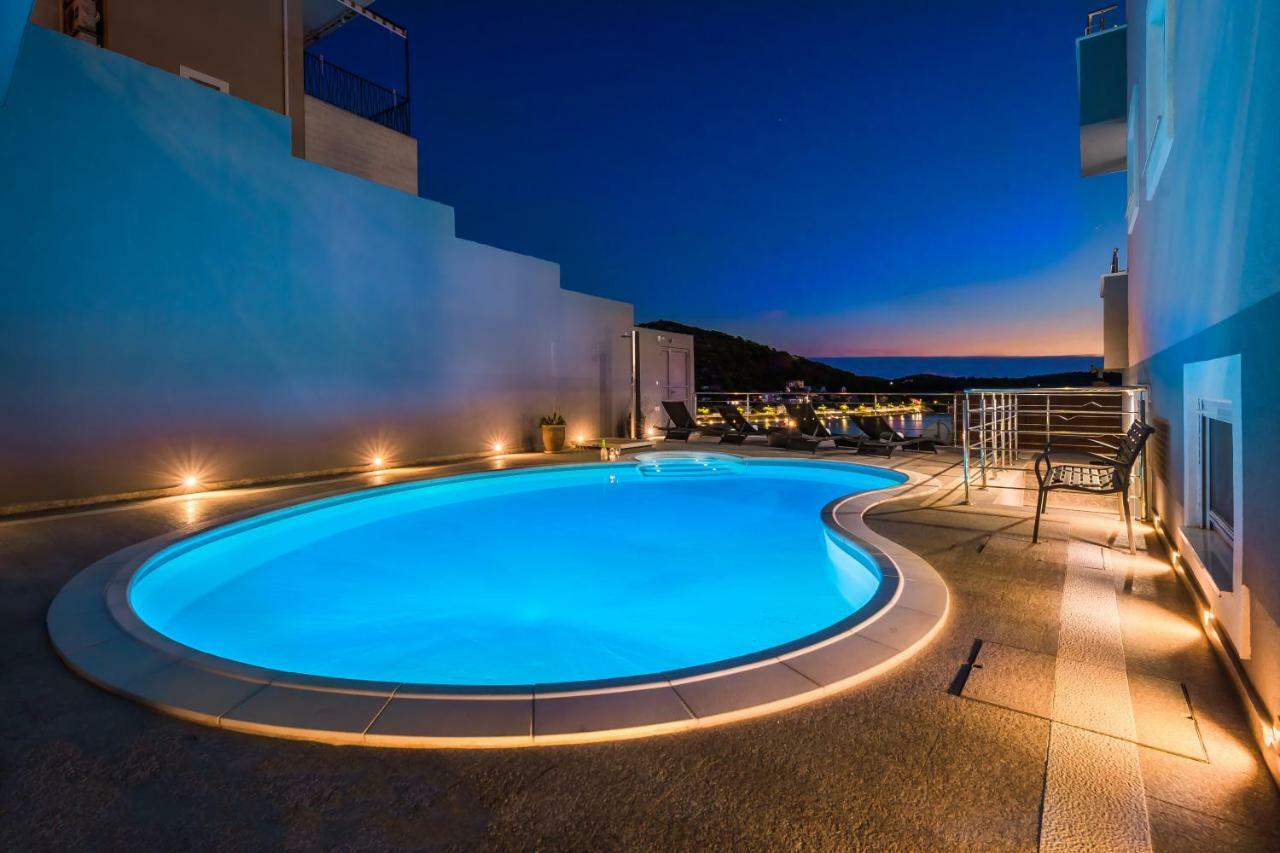 Villa Mirta Tisno Exterior photo