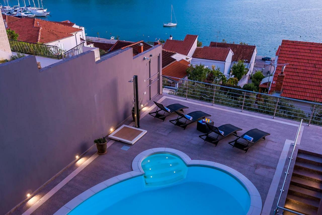 Villa Mirta Tisno Exterior photo