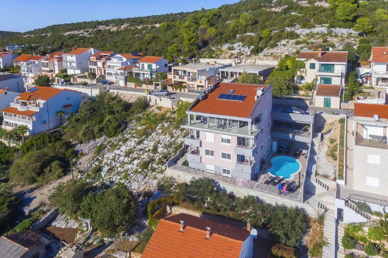 Villa Mirta Tisno Exterior photo